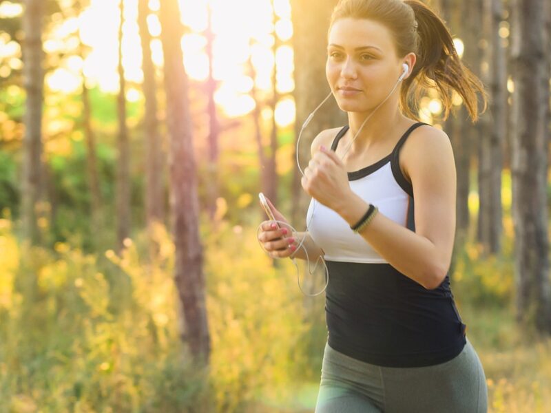 "Fitness Tips for Busy Professionals: How to Stay Active on the Go"