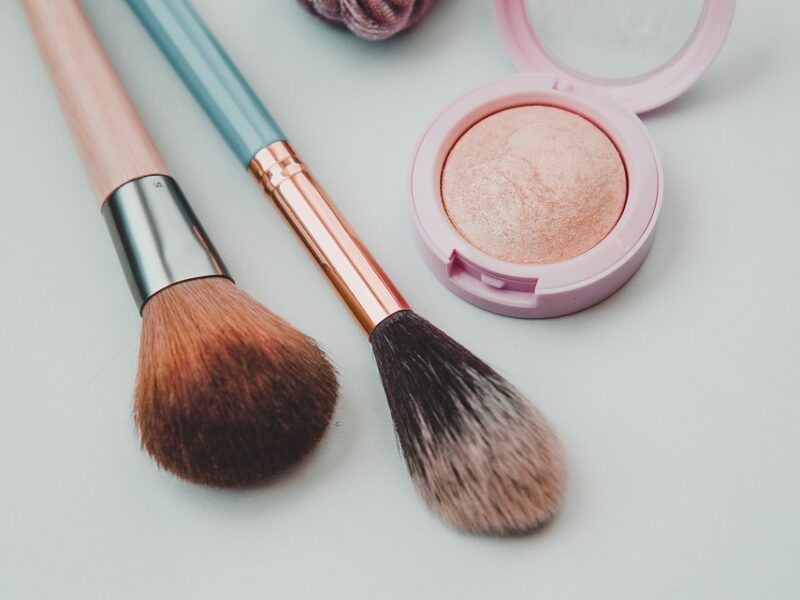 "The Ultimate Guide to Hair Care: Tips for Healthy Locks"