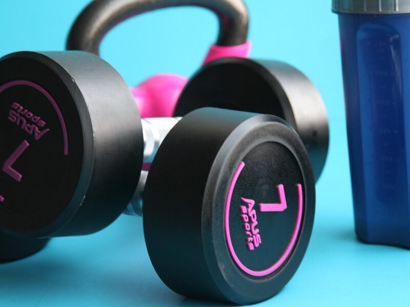 "Achieve Peak Performance with These Fitness Tips from Pros"