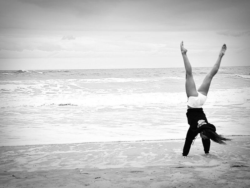 "Fitness Tips for Women: How to Build Strength and Confidence"