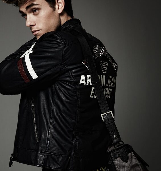 "Elevate Your Style Game: Tips for Accessorizing Like a Pro"