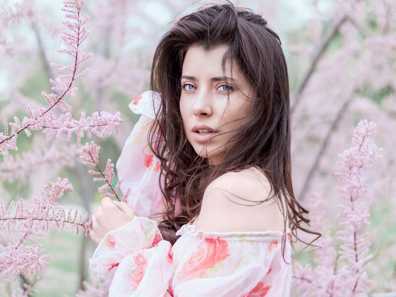 "Fashion Forward: Stay Ahead of the Trends with These Insider Tips"