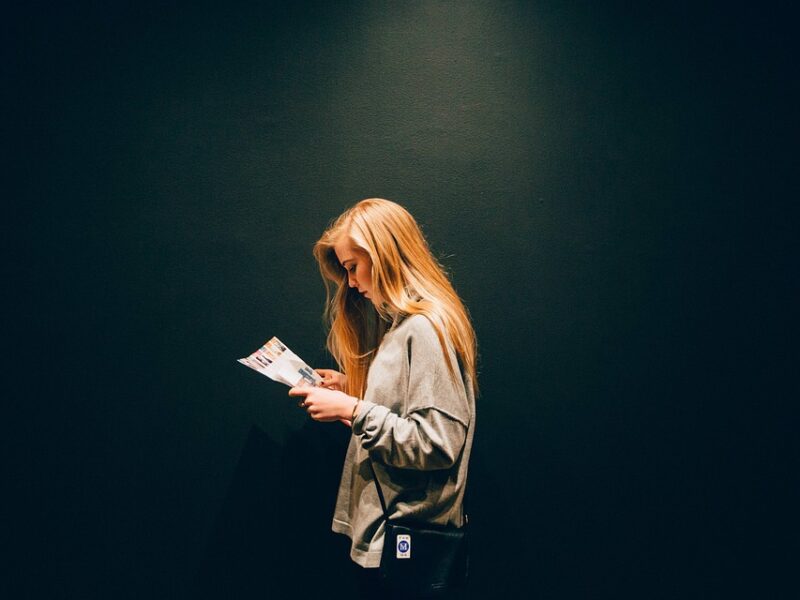 "Creating a Personal Style: Tips for Expressing Your Individuality through Fashion"