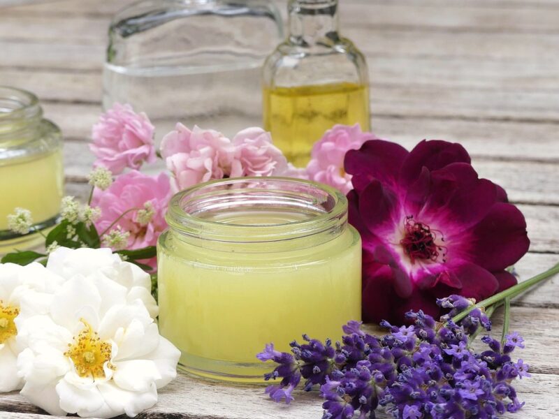 "The Dos and Don’ts of Beauty: Tips for Avoiding Common Makeup Mistakes"