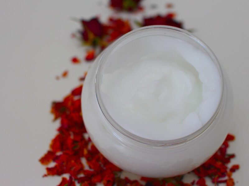 "Achieve a Flawless Makeup Look with These Beauty Tips"