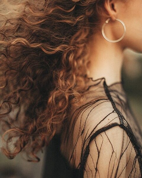 "Look Stylish on a Budget: Fashion Tips for Thrifty Shoppers"