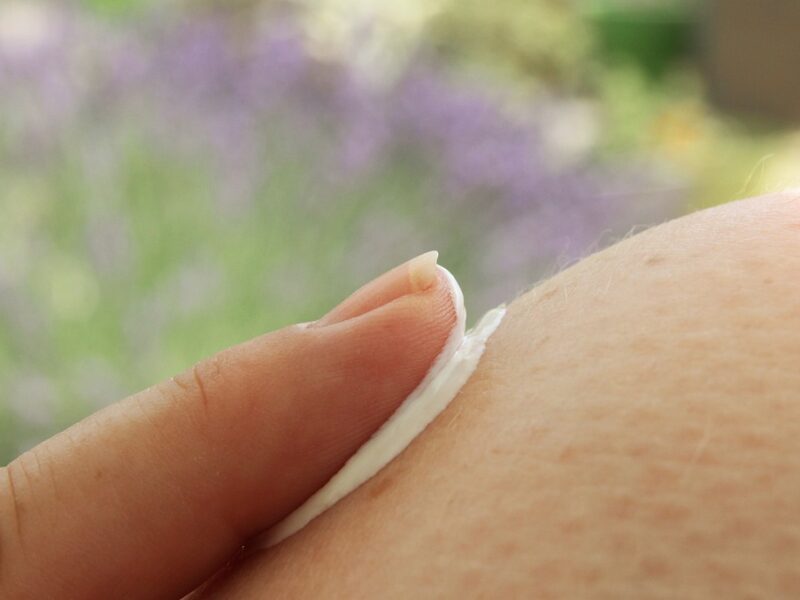 "Beauty Tips for Busy Women: Easy Ways to Look Polished in Minutes"