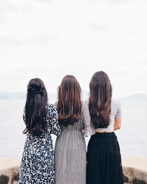 "Fashion Trends 2021: Tips for Updating Your Wardrobe"