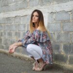 "Seasonal Switch-Up: How to Transition Your Wardrobe from Winter to Spring"