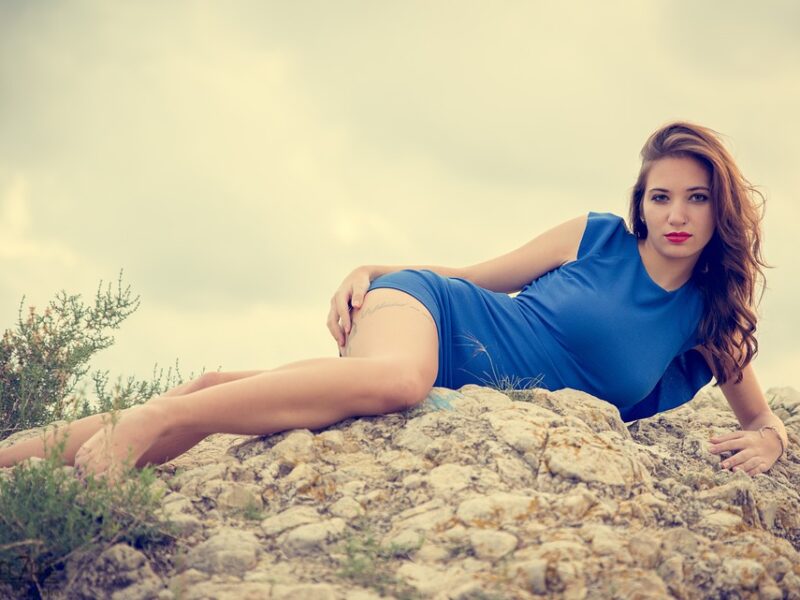 "Stay on Trend: Essential Fashion Tips for the Season"